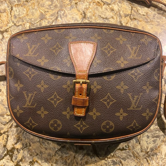 Louis Vuitton Handbags - Vintage Louis Vitton juene fille